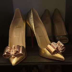 RARE
Christian Louboutin Gold Nudo Python Metallic Heels with Strassed Bow